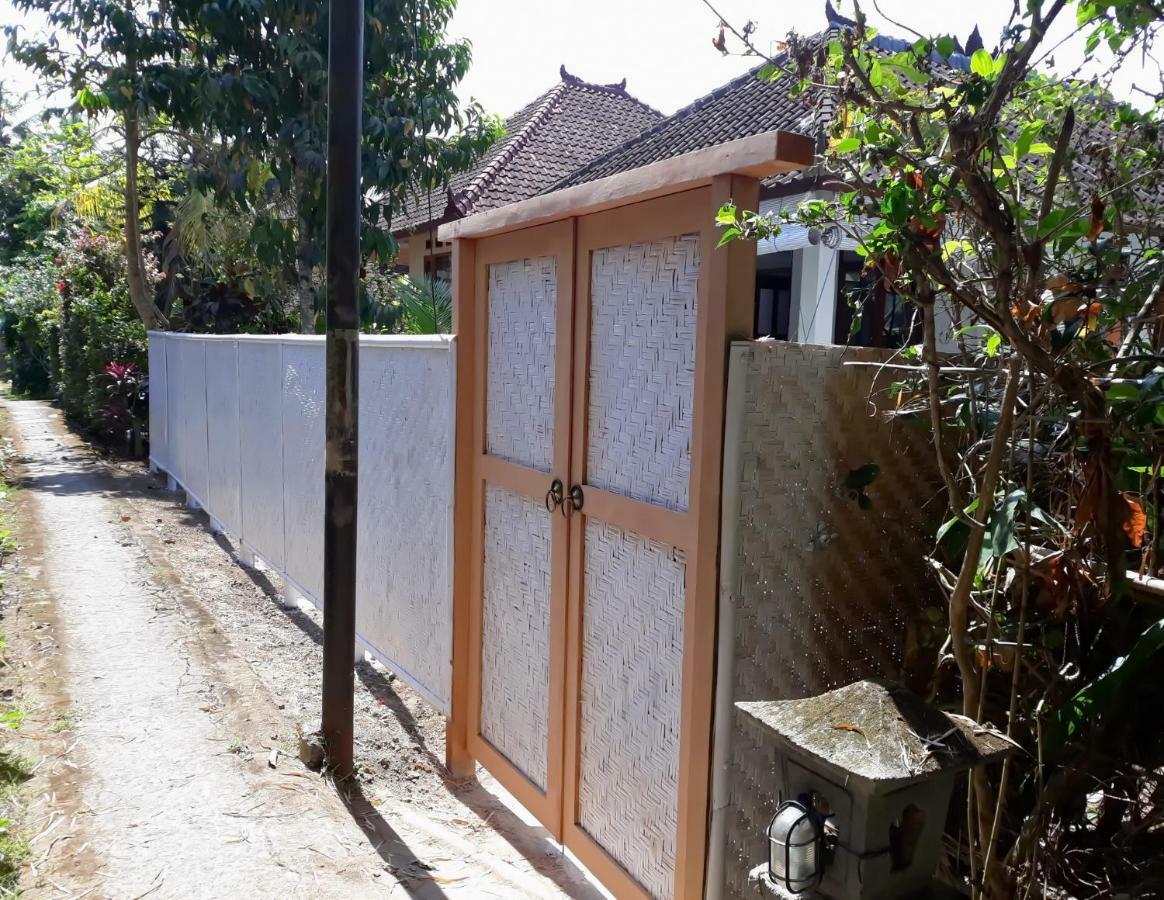 White Creative Villa Campuhan Ubud (Bali) Exterior photo