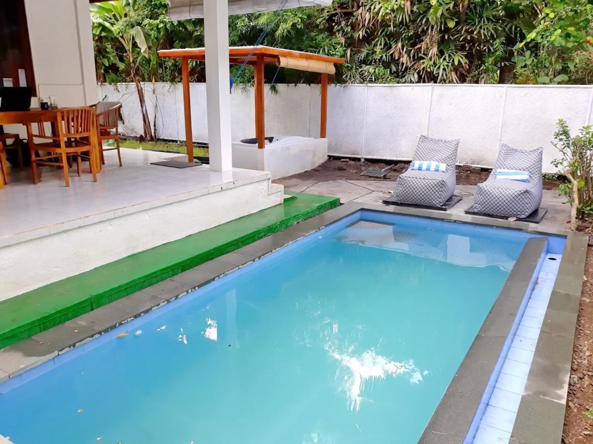 White Creative Villa Campuhan Ubud (Bali) Exterior photo